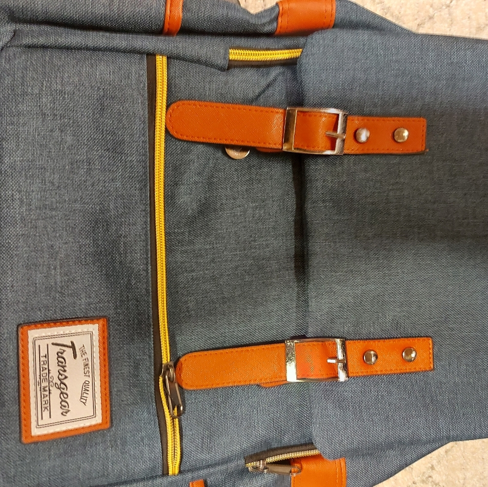 Women's Backpack - Picture 3 of 8